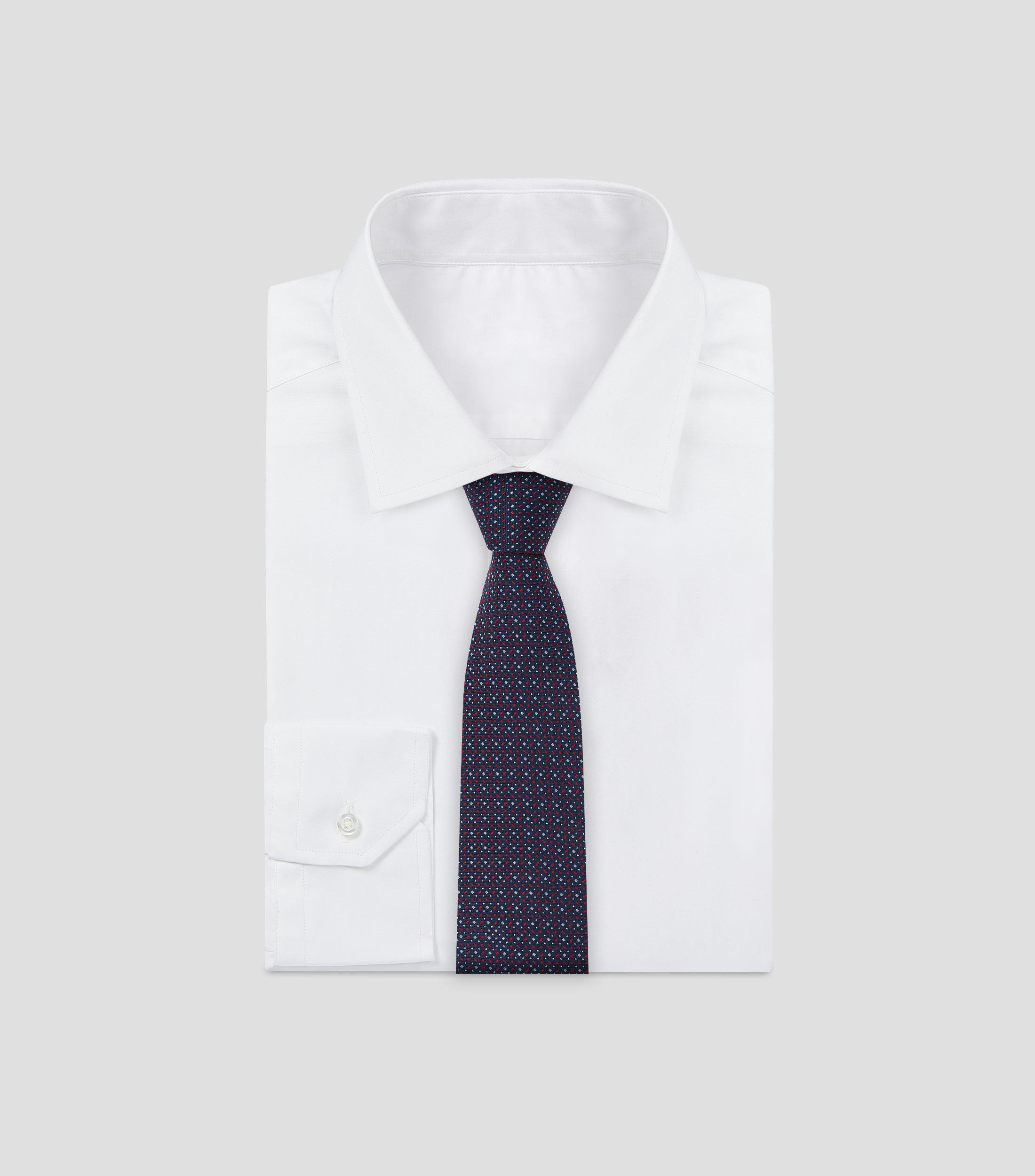 Corbata ancha bordada